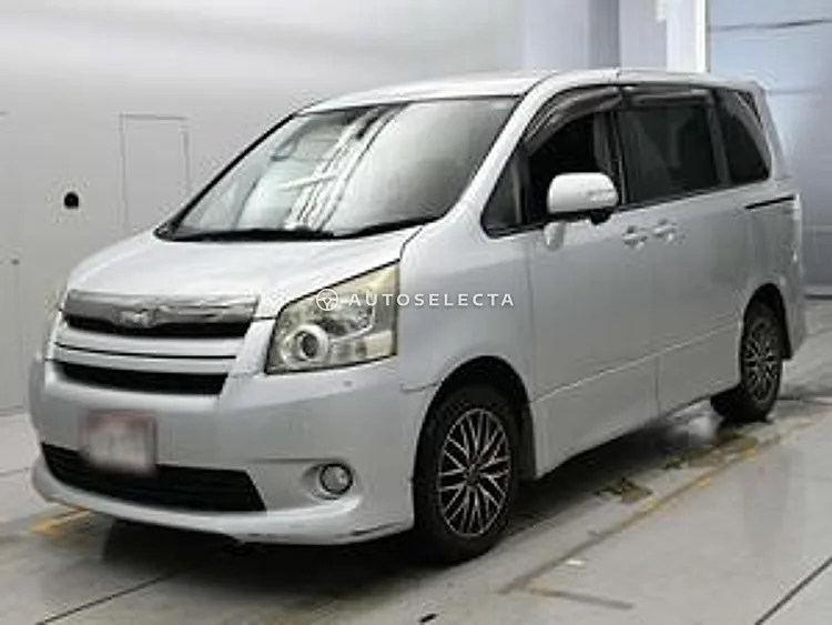 Toyota Noah 2009, photo 1 of 1