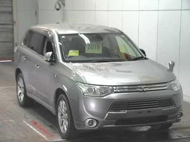 Mitsubishi Outlander 2013, auction grade 4