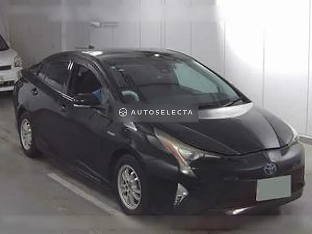 Toyota Prius 2016, auction grade RA