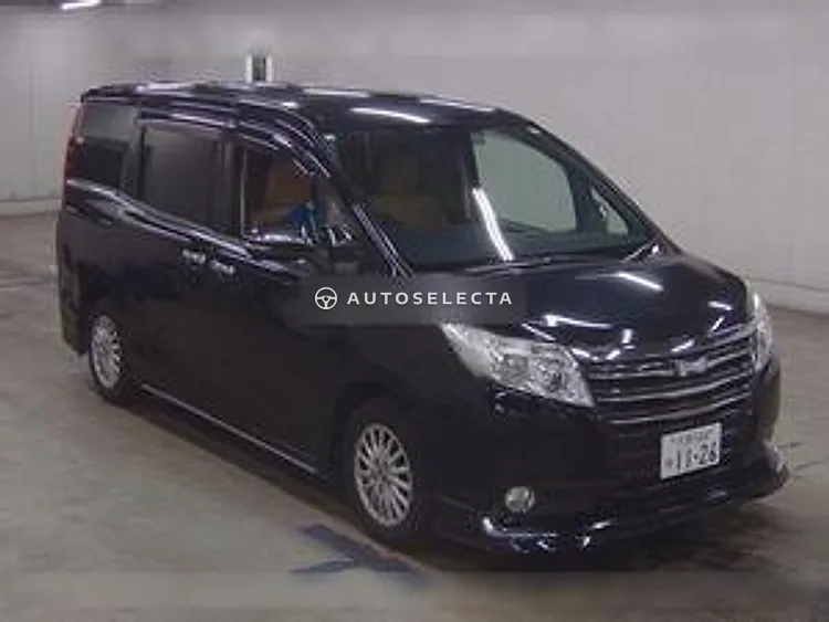 Toyota Noah 2014, photo 1 of 1