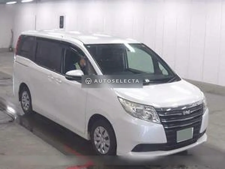 Toyota Noah 2014, photo 1 of 1