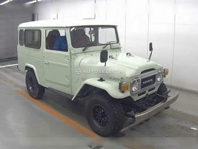 Toyota Land Cruiser 40 1981, auction grade 3