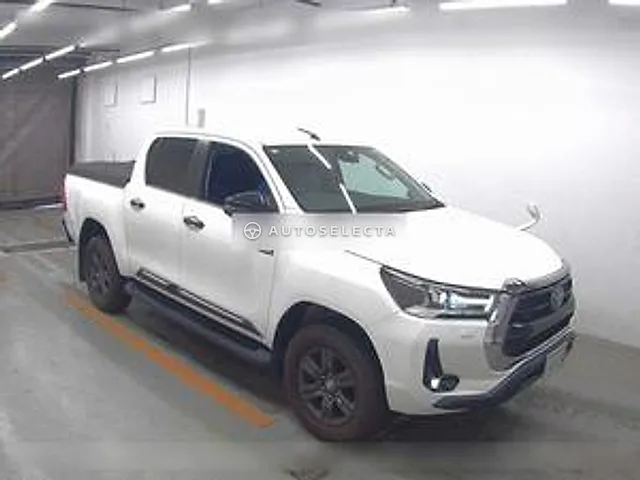 Toyota Hilux 2023, auction grade 4.5