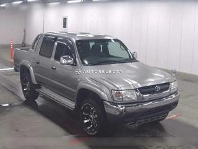 Toyota Hilux 2003, auction grade 3.5