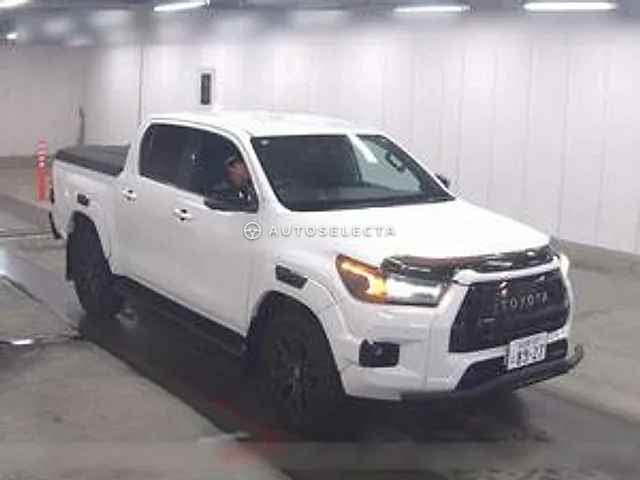 Toyota Hilux GR Sport 2023, auction grade 4.5