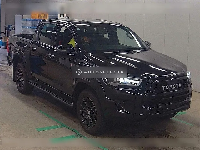 Toyota Hilux GR Sport 2024, auction grade 5