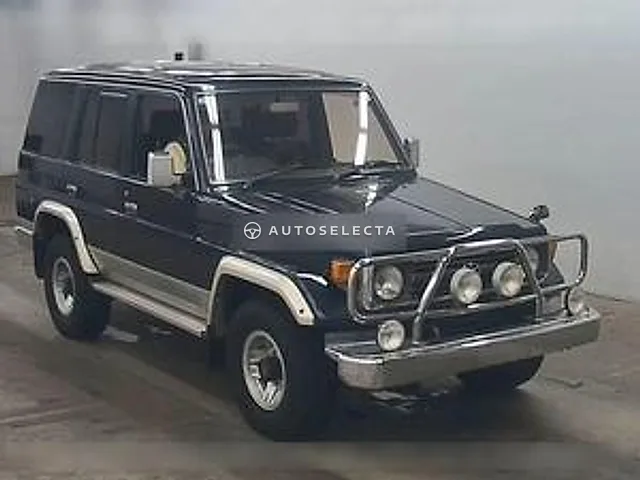Toyota Land Cruiser 70 1995, auction grade 3