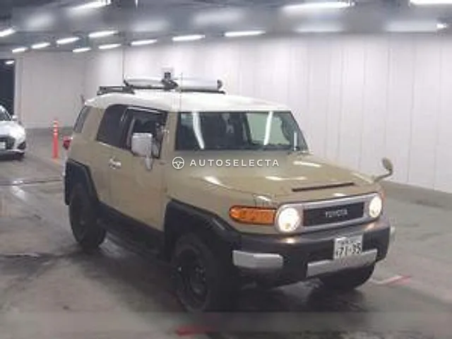 Toyota FJ Cruiser 2013, auction grade 4.5