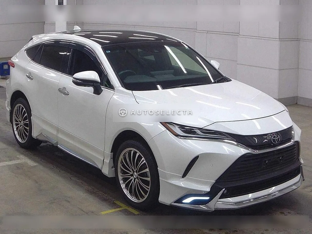 Toyota Harrier 2021, photo 1 of 1