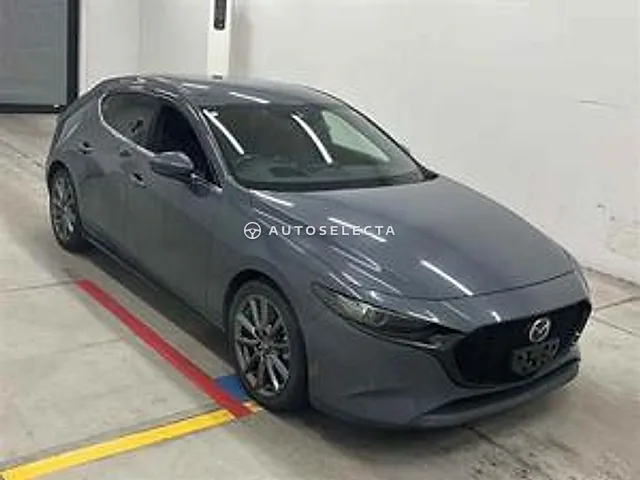 Mazda MAZDA3 2021, auction grade 4
