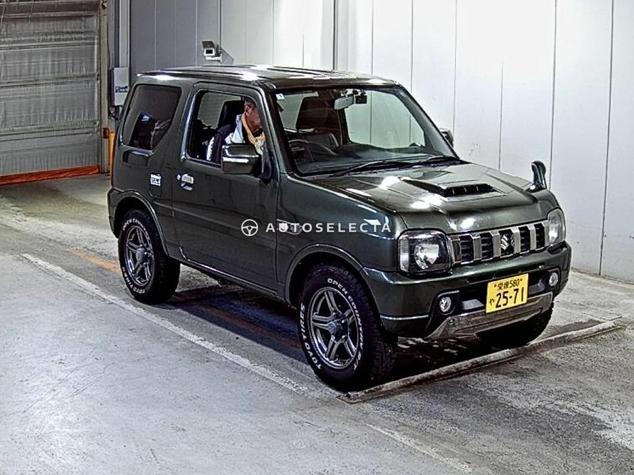 Suzuki Jimny 2015, photo 1 of 1