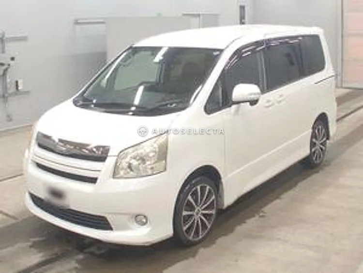 Toyota Noah 2008, photo 1 of 1