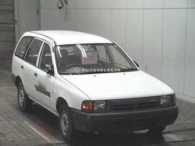 Nissan AD Van 1995, auction grade 3