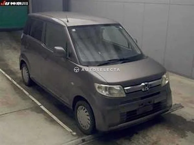Honda Zest 2007, auction grade 3