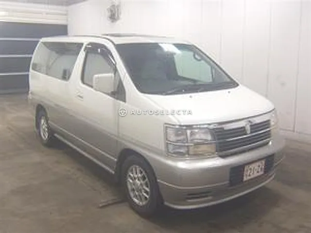 Nissan Elgrand 2000, auction grade 3.5