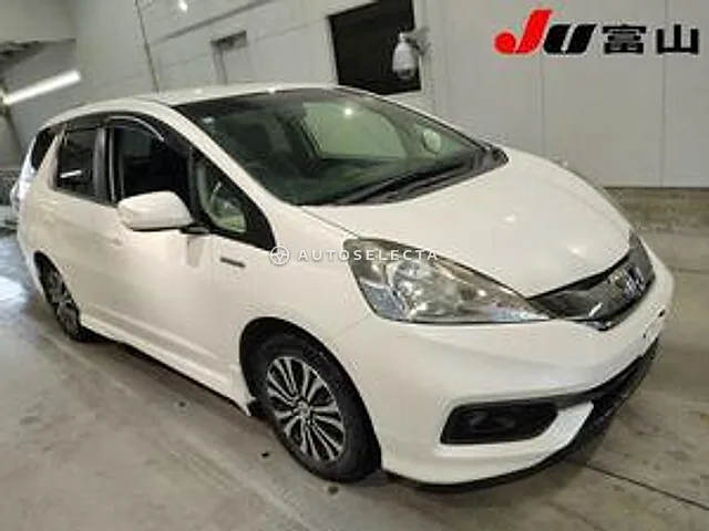 Honda Fit Shuttle 2014, auction grade 4