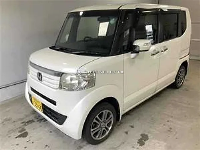 Honda N-BOX 2013, auction grade 3