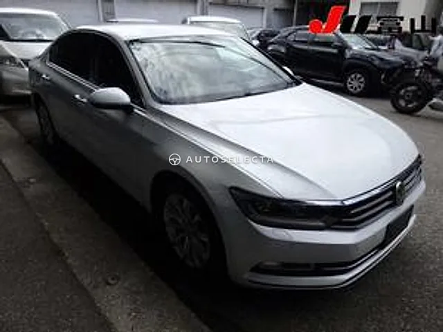 Volkswagen Passat 2017, auction grade 4