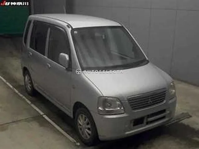 Mitsubishi Toppo BJ 2001, auction grade 3