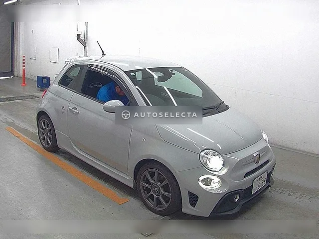 Abarth 595 2017, auction grade 4.5
