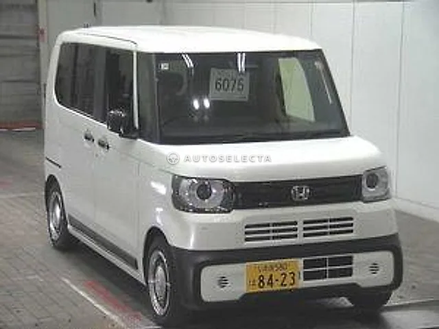 Honda N-BOX 2025, auction grade 5