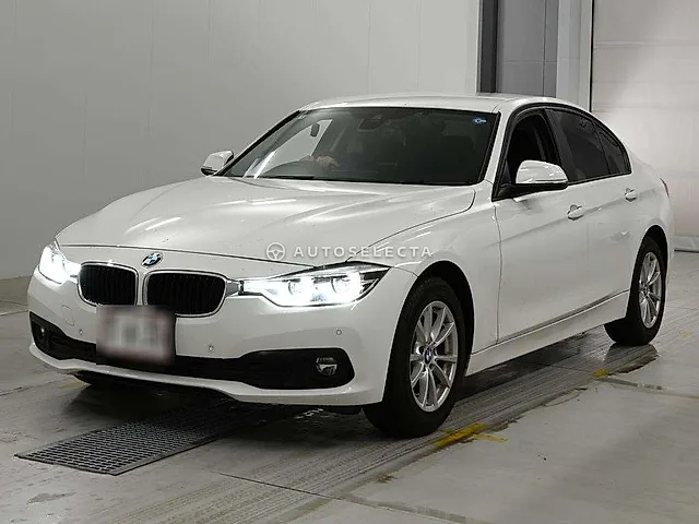 BMW 3 Series 2018, auction grade 4.5