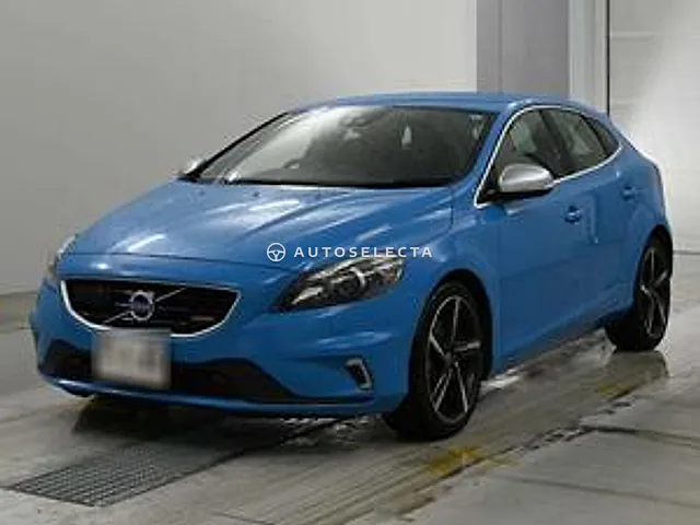 Volvo V40 2014, auction grade 4