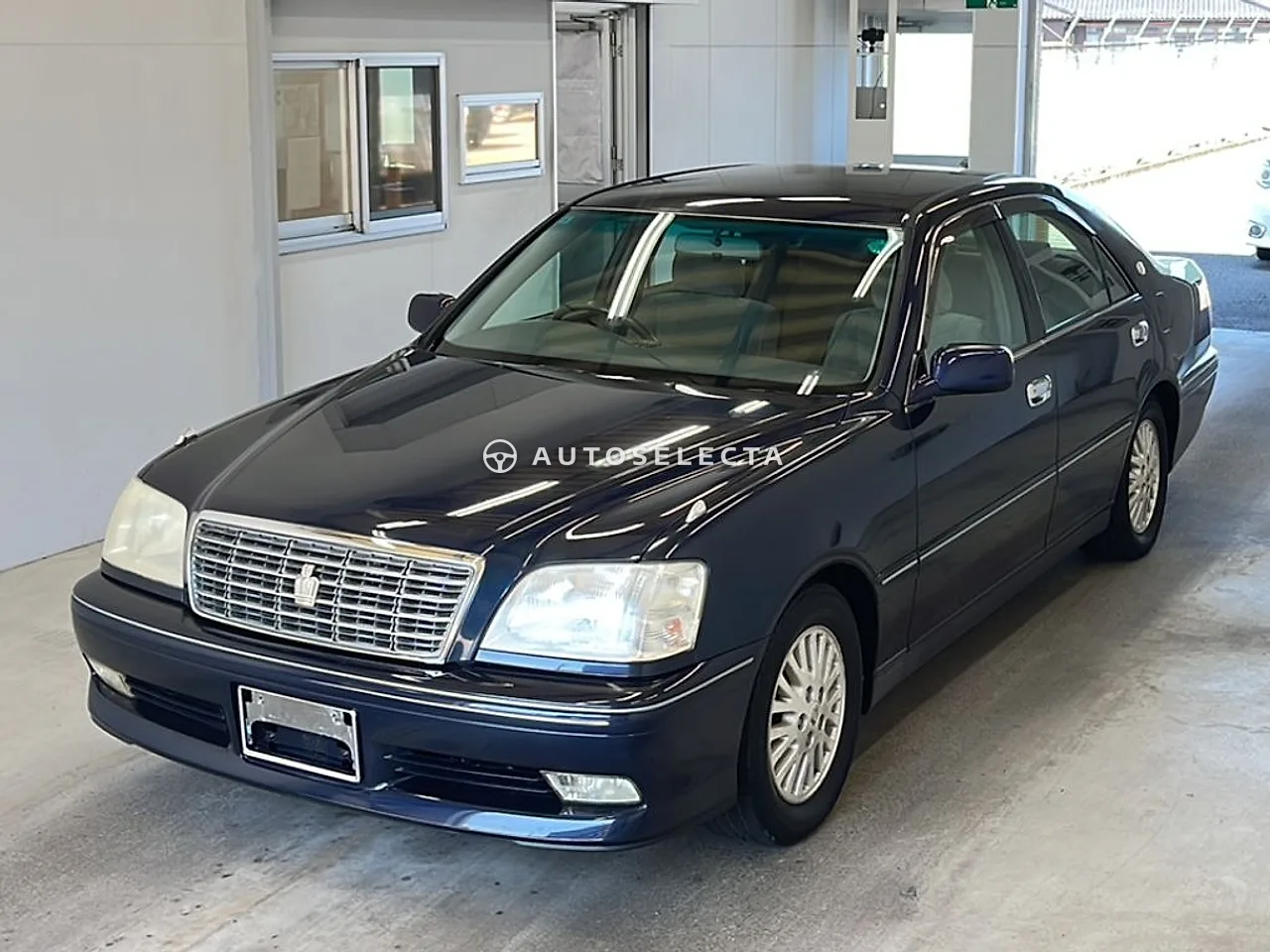 Toyota Crown 1999, photo 1 of 1