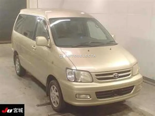 Toyota Noah 2001, auction grade 3.5