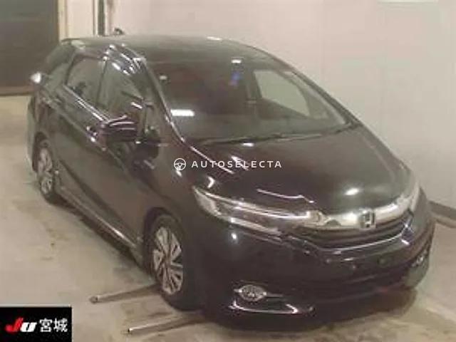 Honda Shuttle 2016, auction grade 3.5