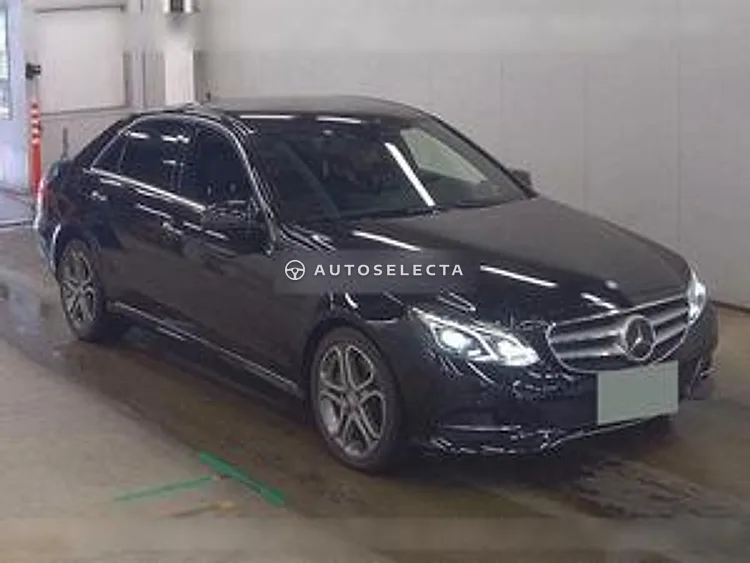Mercedes-Benz E-Class 2013, photo 1 of 1