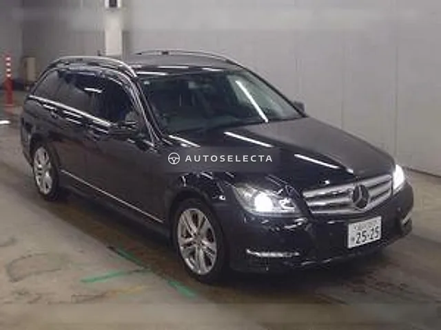 Mercedes-Benz C-Class Station Wagon 2014, auction grade 4
