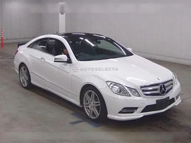 Mercedes-Benz E-Class 2013, auction grade 4