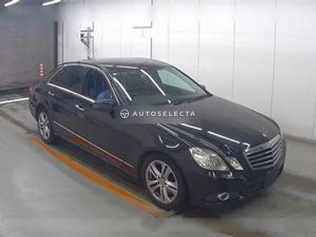 Mercedes-Benz E-Class 2010, auction grade 4