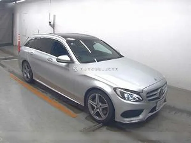 Mercedes-Benz C-Class Station Wagon 2018, auction grade 4