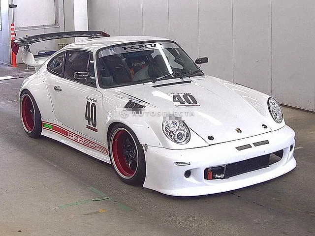 Porsche 911 1982, auction grade R
