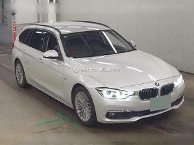 BMW 3 Series 2016, auction grade 4.5
