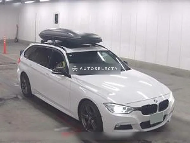 BMW 3 Series 2013, auction grade 4.5