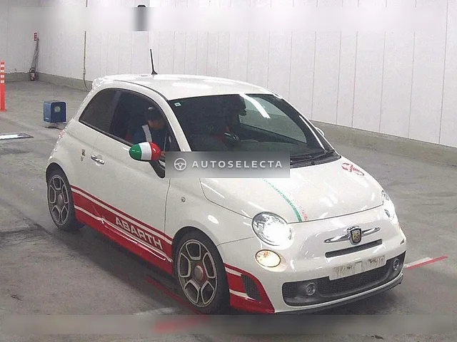 Abarth 595 2013, auction grade 4.5