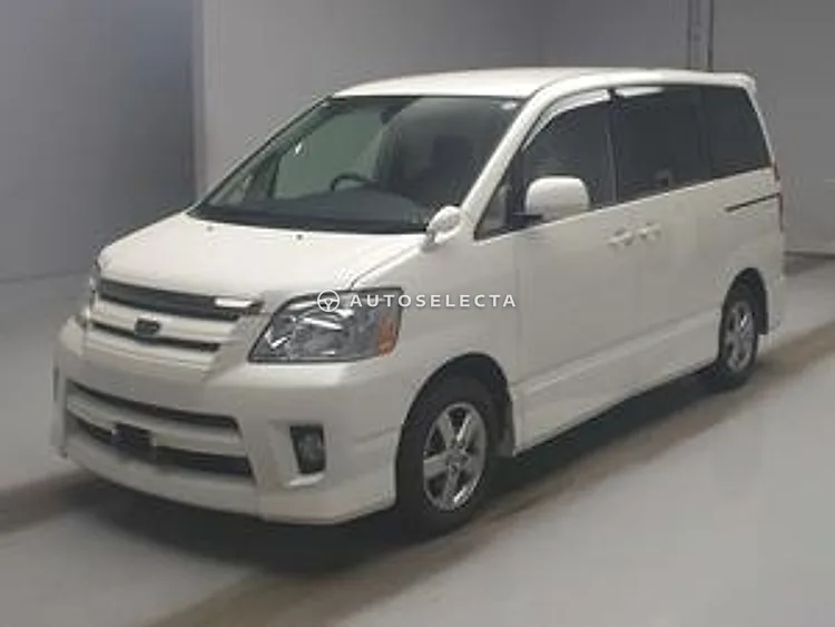 Toyota Noah 2006, photo 1 of 1