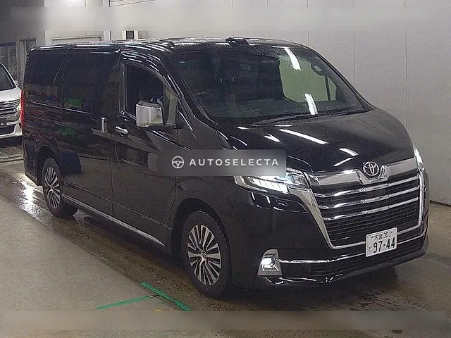 Toyota Granace 2023, auction grade 4.5