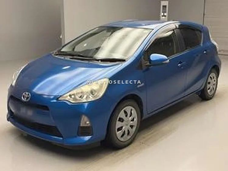 Toyota Aqua 2013, photo 1 of 1