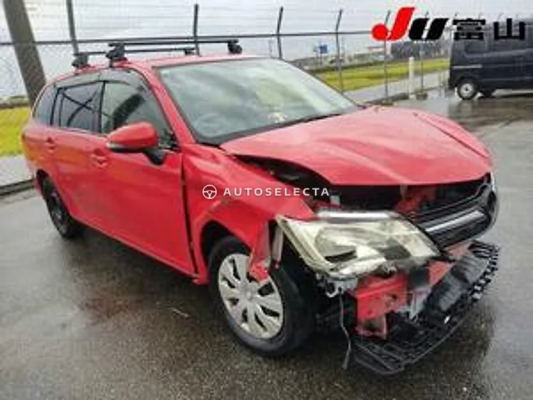 Toyota Corolla Fielder 2013, photo 1 of 1