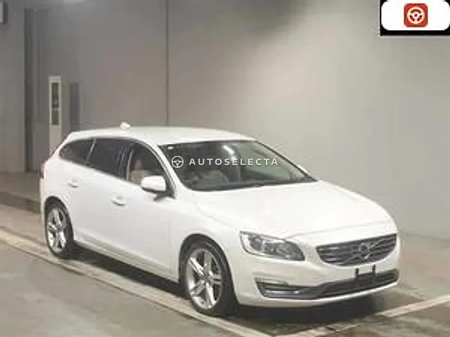 Volvo V60 2017, auction grade 4.5