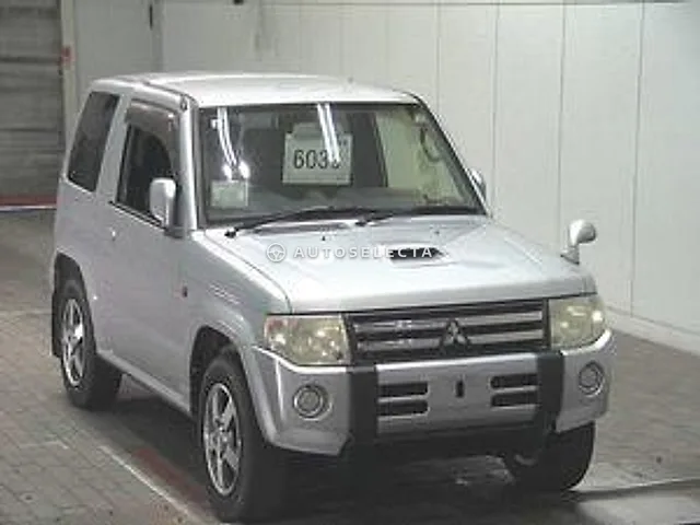 Mitsubishi Pajero Mini 2011, auction grade 3