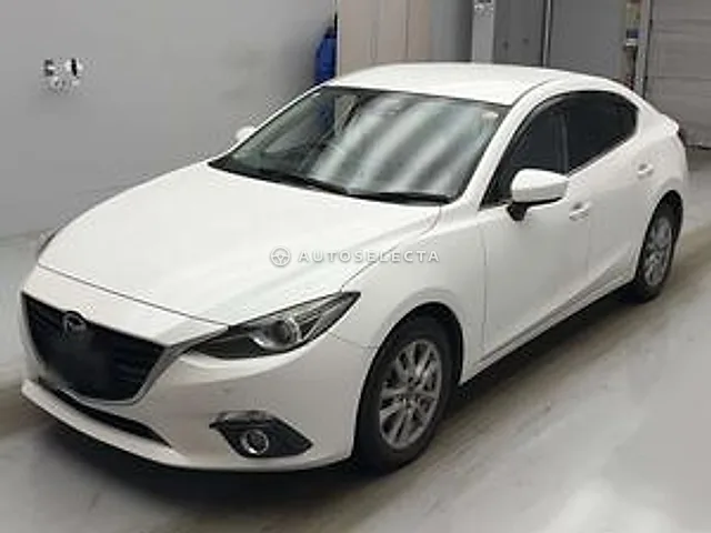 Mazda Axela Hybrid 2016, auction grade 3.5