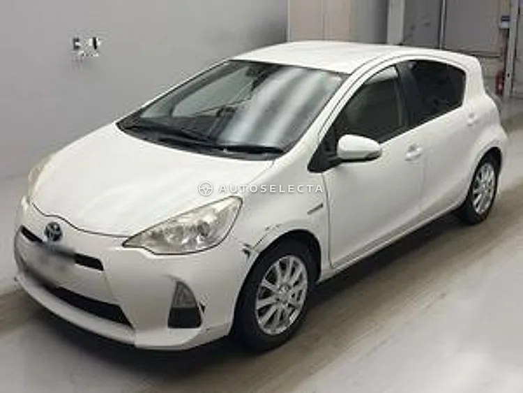 Toyota Aqua 2012, photo 1 of 1