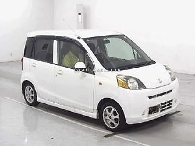 Honda Life 2010, auction grade R