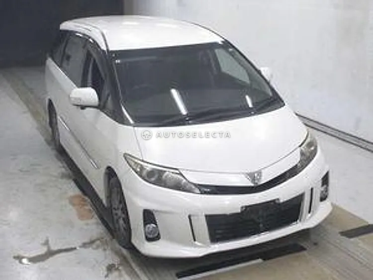 Toyota Estima 2013, photo 1 of 1