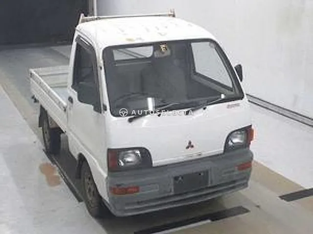 Mitsubishi Minicab 1995, auction grade 3